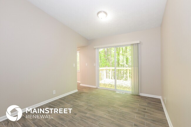 Building Photo - 1576 Ember Cir SW