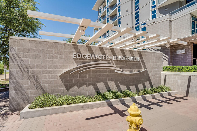 Edgewater - 120 E Rio Salado Pky