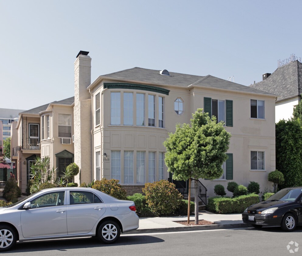 9909 Durant Dr, Beverly Hills, CA 90212 Apartments in Beverly Hills