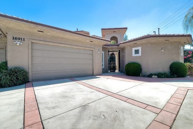 Building Photo - 4 br, 3 bath House - 16911 Valle Verde Road