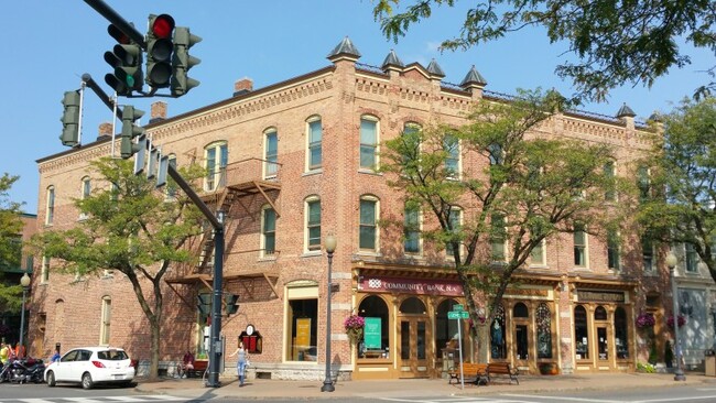 Building Photo - 7 E Genesee St