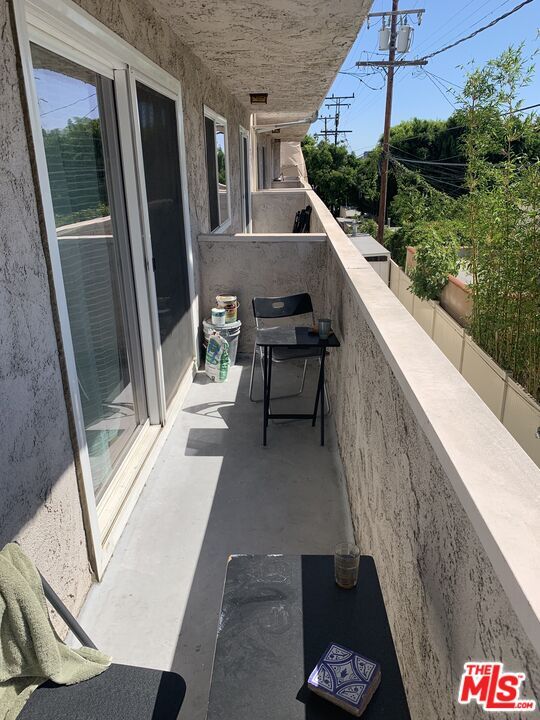 Foto del edificio - 1021 N Crescent Heights Blvd