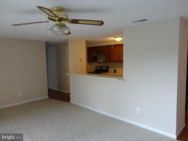 Building Photo - 17050 Capri Ln