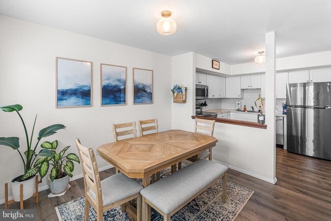 Building Photo - 506 Bunker Hill Rd