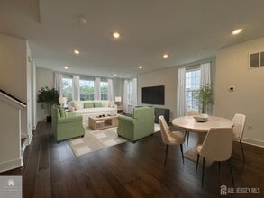 Building Photo - 71 Eastwood Ter