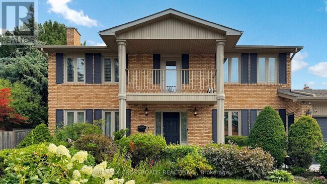 Photo du bâtiment - 58 Cosmic Dr