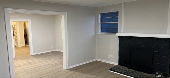 Building Photo - 1316 West End Ave