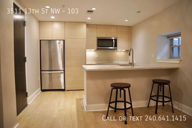Foto del edificio - 3511 13th St NW