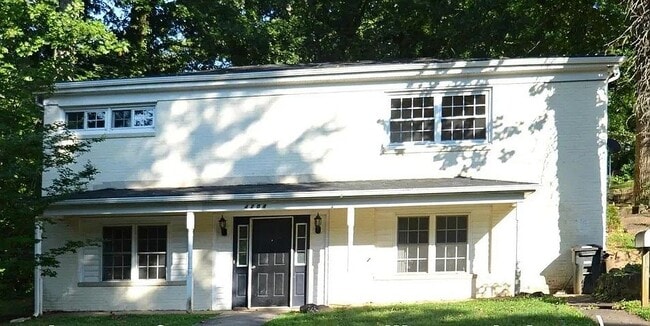 Building Photo - 4204 Tremont St