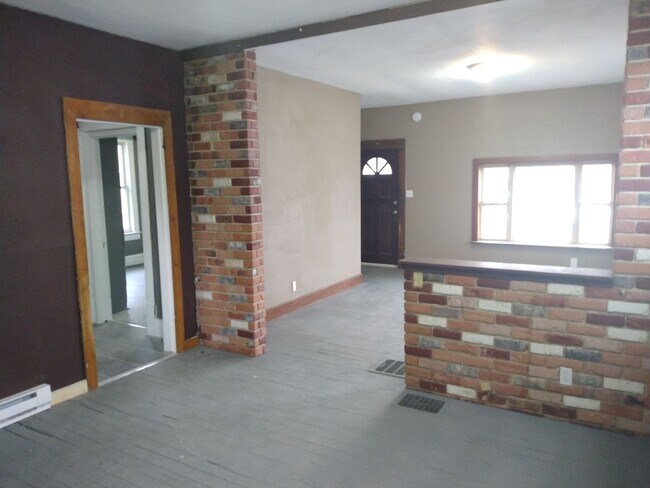 Foto del edificio - 616 Buckhannon Ave
