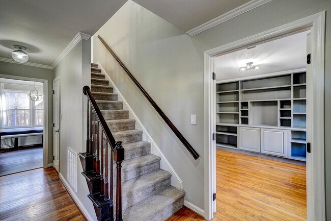 Foto del edificio - 5608 Frenchmans Creek Dr.