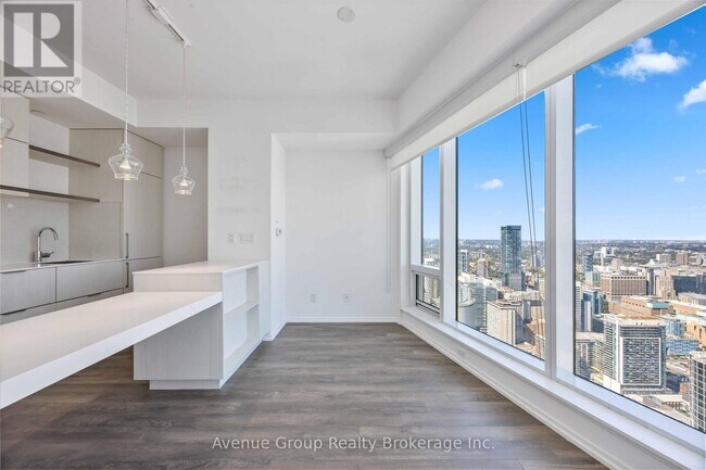 Photo du bâtiment - 197 Yonge St