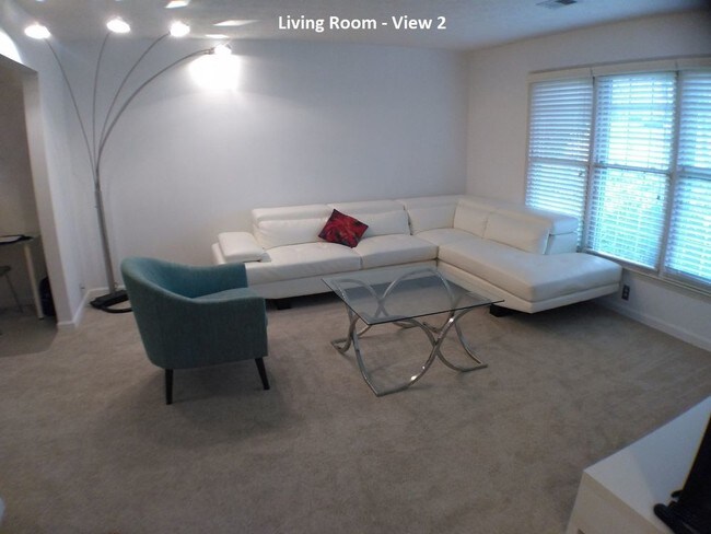 Foto del edificio - 6429 Deerings Ln