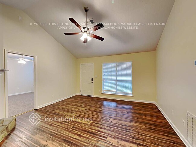 Building Photo - 175 Green Cir