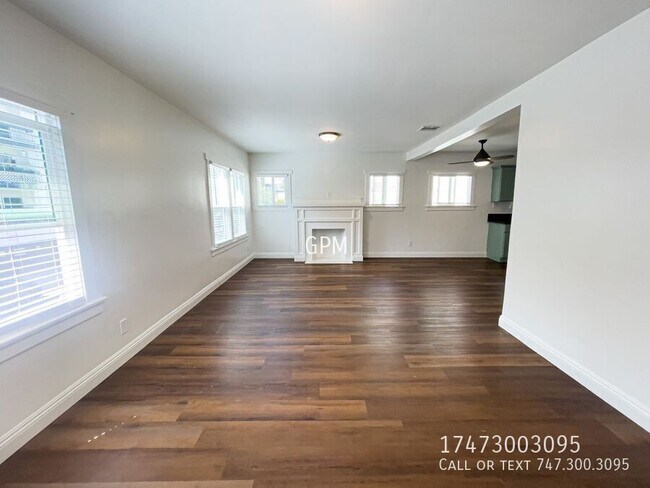 Foto del edificio - 338 S Benton Way