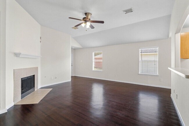 Foto del edificio - 6631 Portlick Dr