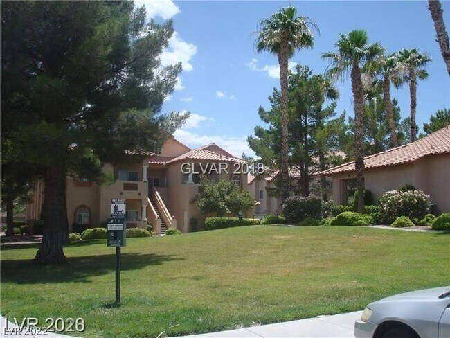 Building Photo - 2925 WIGWAM