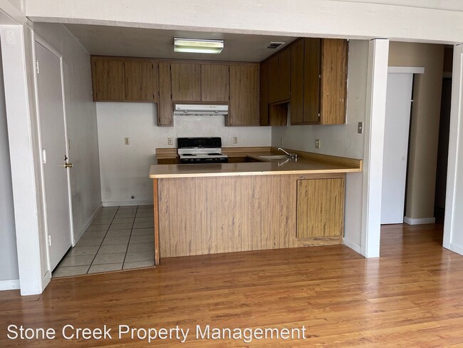 Building Photo - 2 br, 1 bath House - 7656 Harvest Woods Dr