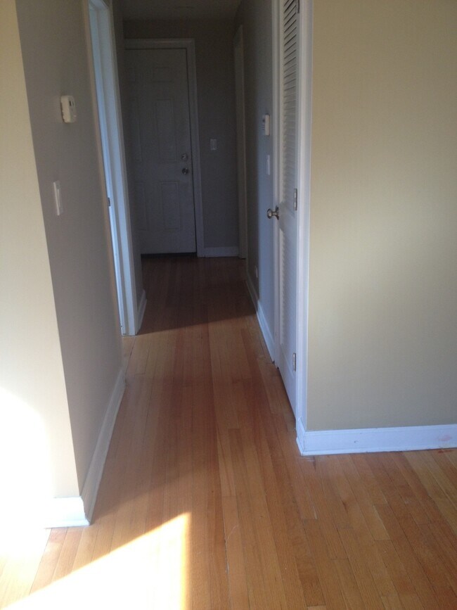 Foto del edificio - 6438 N Leavitt St