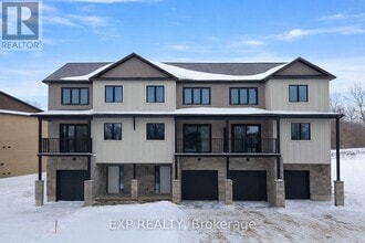 Building Photo - 331 Voyageur Pl