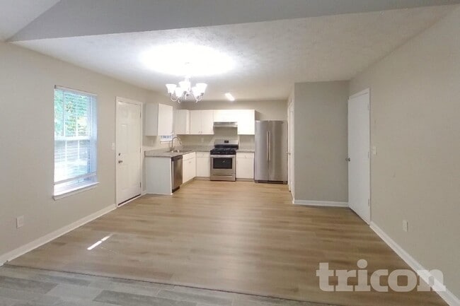 Building Photo - 1411 Pebble Ridge Ln