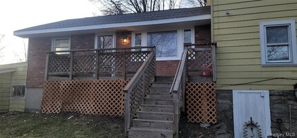 Building Photo - 2250 NY-302