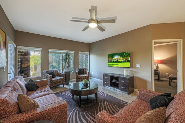 Foto del edificio - 5450 E Deer Valley Dr
