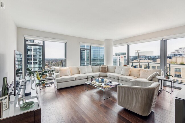 Foto del edificio - 4960 Fairmont Ave