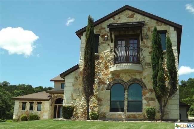 Building Photo - 101 Cypress Ct