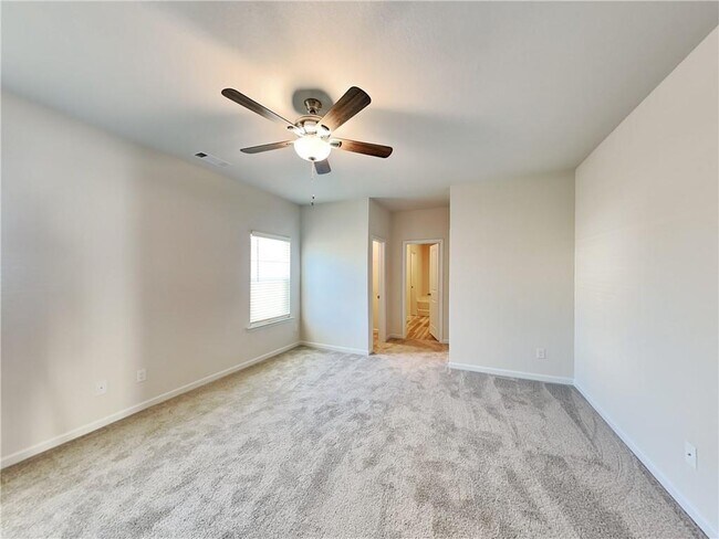 Foto del edificio - 1201 Fendt Dr