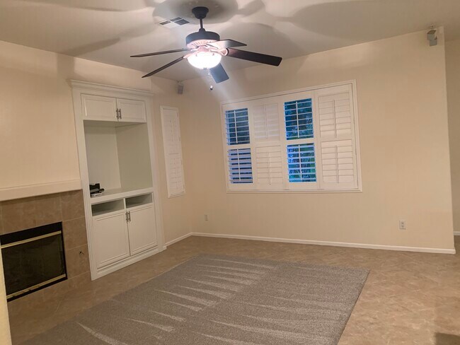 Building Photo - 11345 Vista Elevada