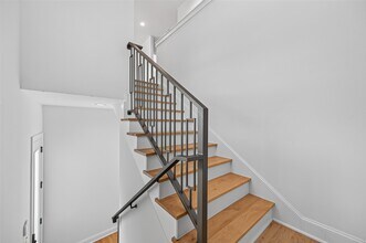 Building Photo - 2311 Rutland St