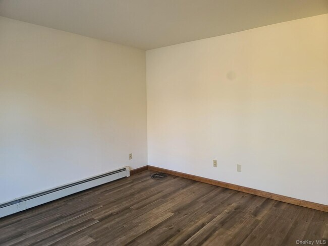 Foto del edificio - 1022 Violet Ave