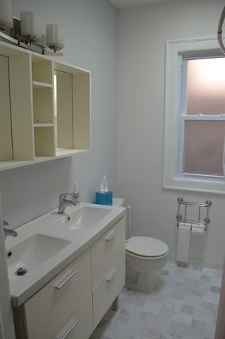 DOUBLE VANITY - 4429 N California Ave