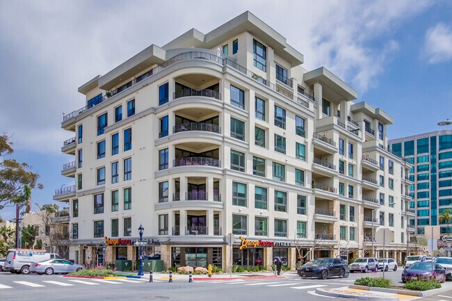 Building Photo - 2665 5th