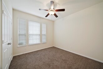 Building Photo - 1403 Holly Chase Dr