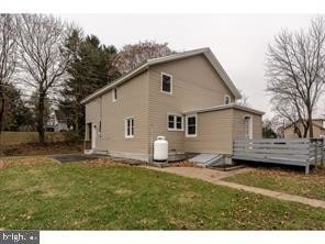 Building Photo - 3221 State Hill Rd