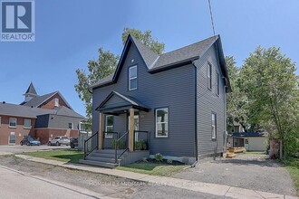 Building Photo - 22 Duchess St
