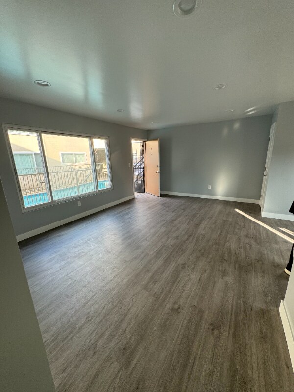 Foto del edificio - 3232 W 99th St