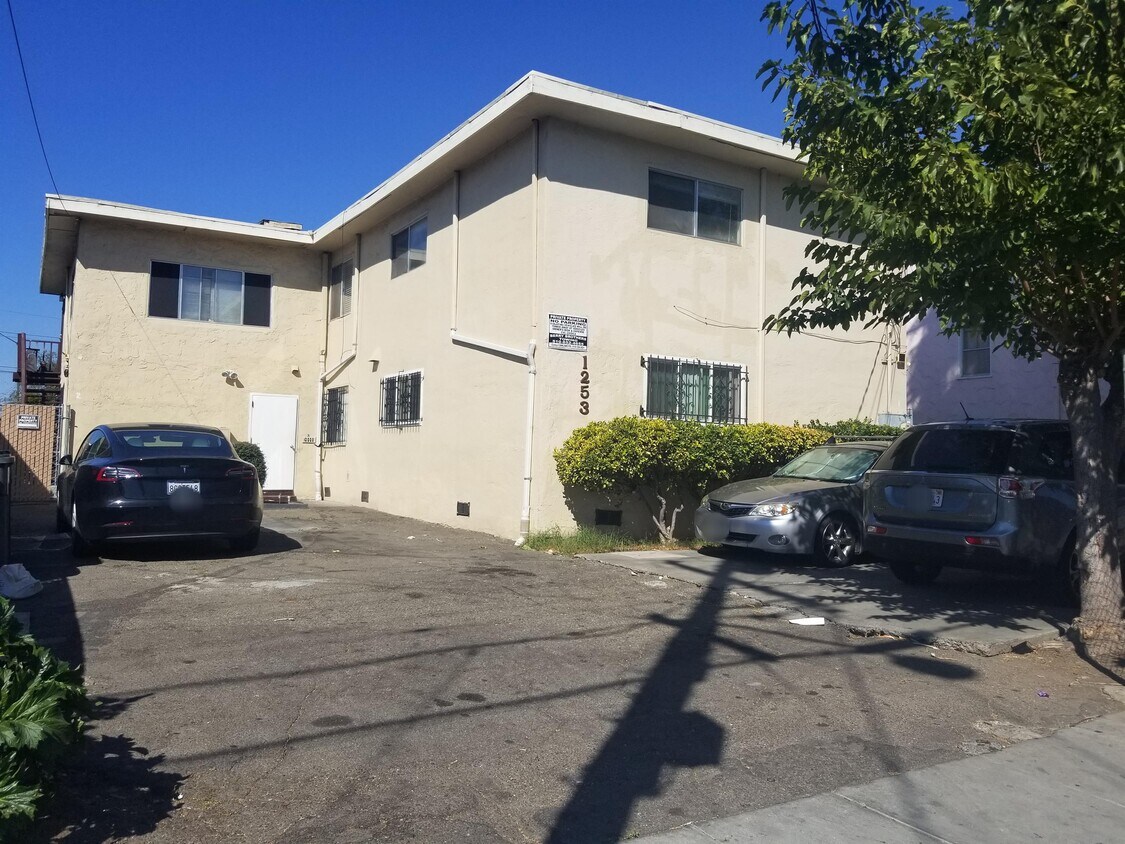Primary Photo - 1253 73rd Ave