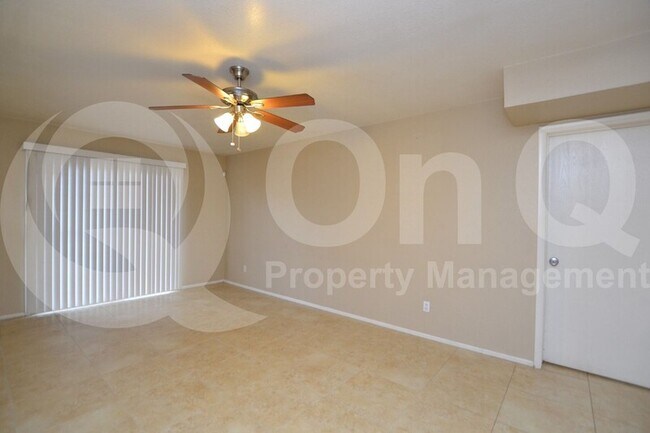 Foto del edificio - 2834 E Kathleen Rd