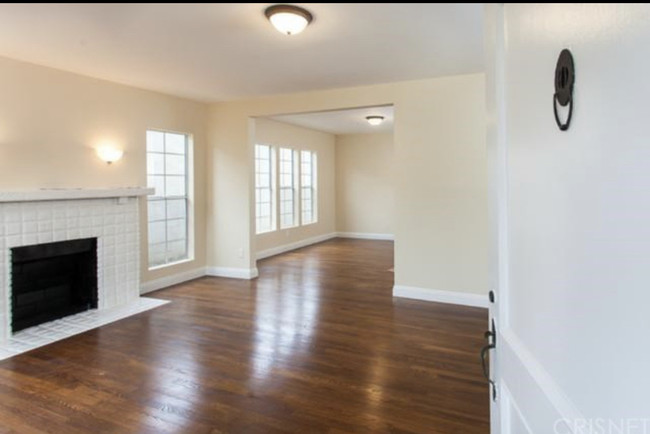 Living/ Dining Rooms - 1312 S Victoria Ave
