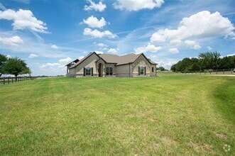 Building Photo - 132 Valley Ct