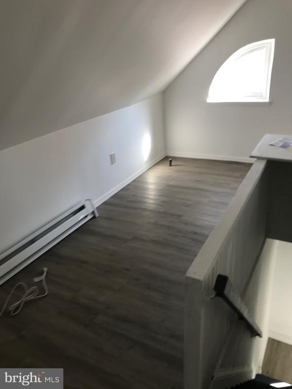 Foto del edificio - 4832 E Roosevelt Blvd