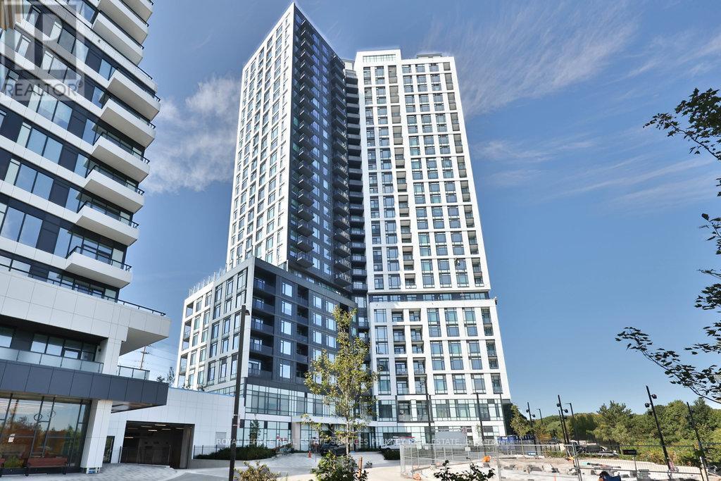 Photo principale - 2495 Eglinton Ave W