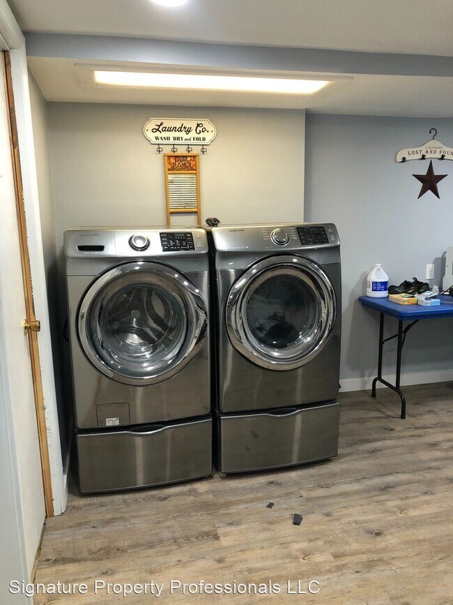 Foto del edificio - 3 br, 1.5 bath House - 510 Shalter Ave