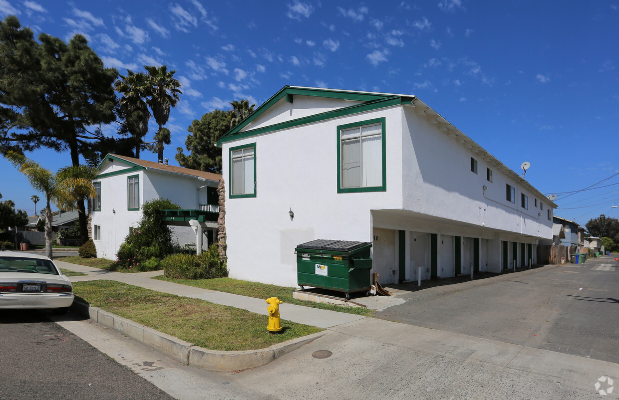 Building Photo - 806 Surfrider Way