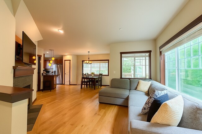 Photo - 19439 1st Ave S Townhome