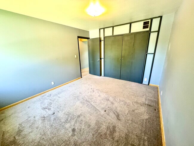 Bedroom - 3339 S 60th St