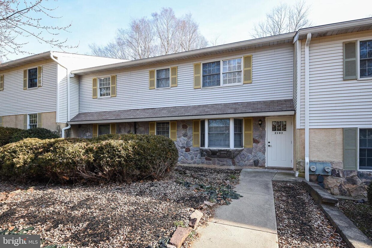 21031 Whitpain Hills, Whitpain Township, PA 19422 Room for Rent in